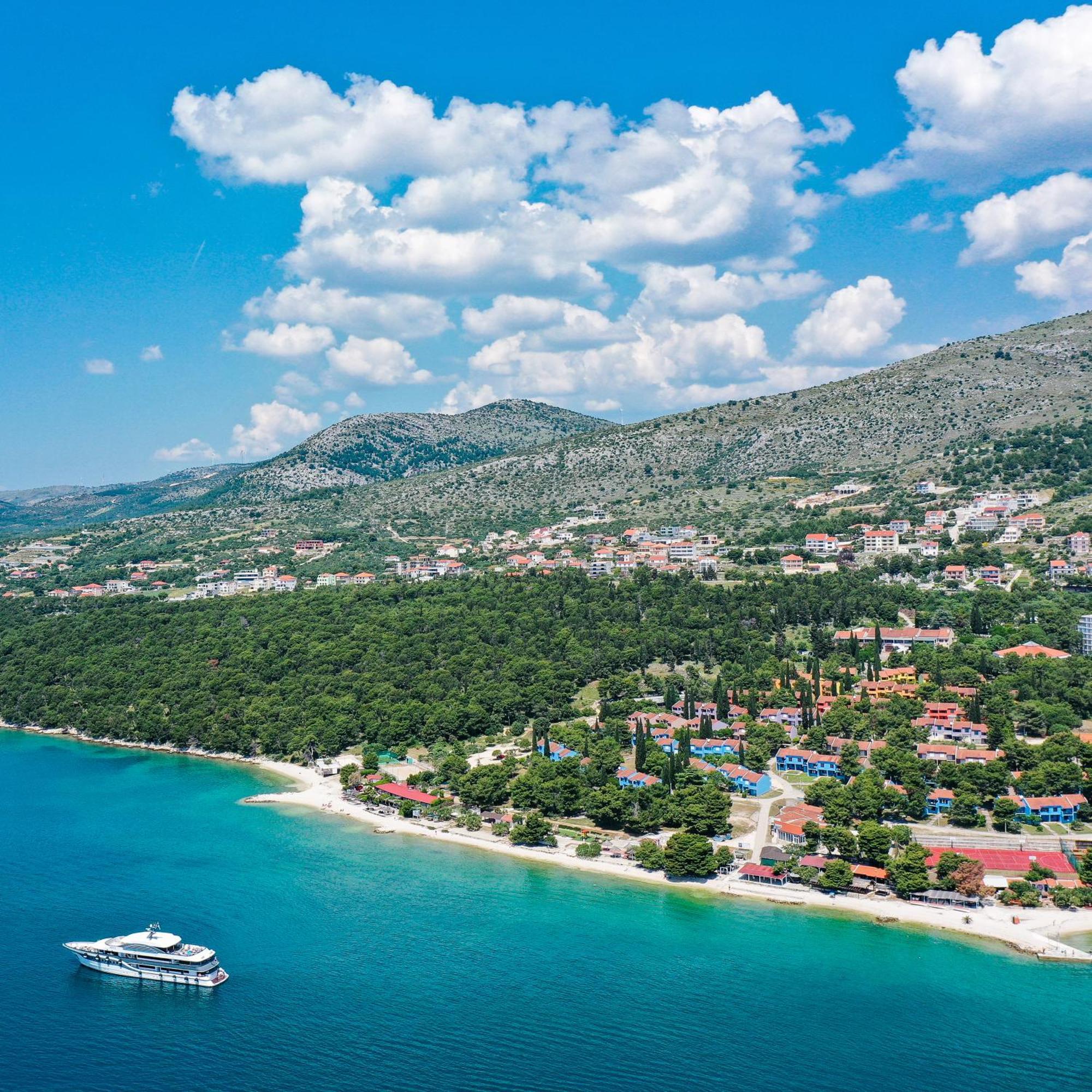 Apartments Medena Trogir Exterior photo